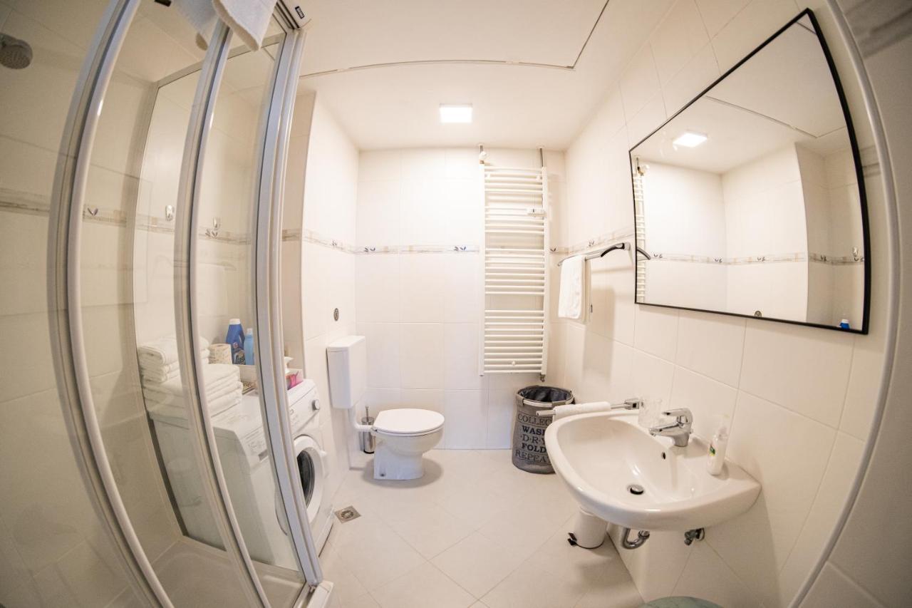 Flow Apartments Winkel Atelier เมราโน ภายนอก รูปภาพ